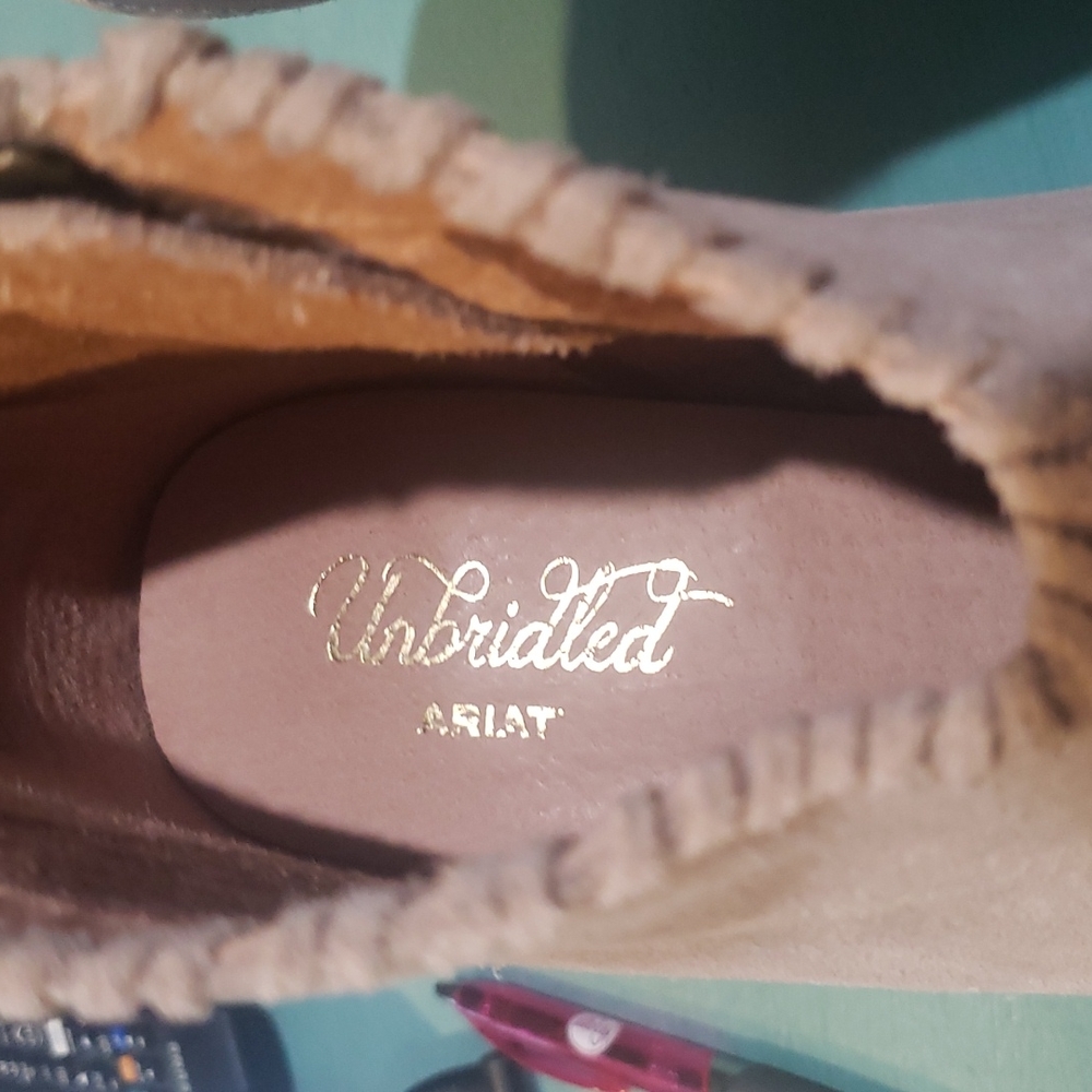 Ariat Unbridled Eva Bootie - Picture 5 of 8